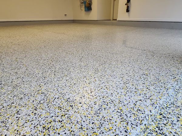 Finished residential garage floor with multi-tone flake epoxy coating, Mooresville NC